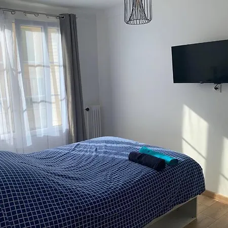 Апартаменты Grand F4 En Centre Ville Proche Gare Et Mer Ницца